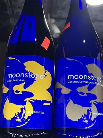 Moonstone infused craft sake 750ml