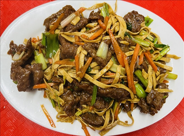 Beef w. Tofu Noodles