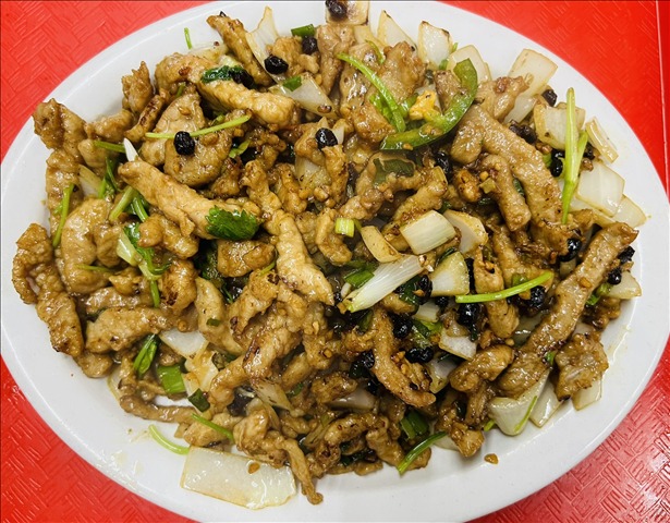 Ground Pork w. Chili & black Bean