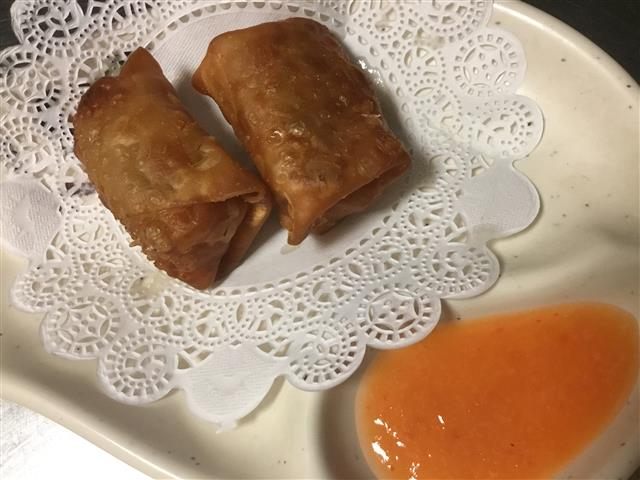Egg Roll (4pcs)