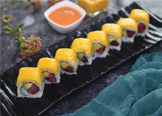 Mango Hawaii Roll