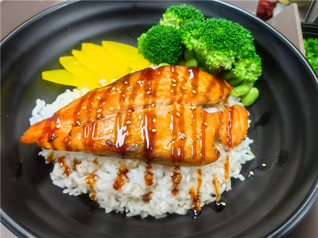 Salmon Rice Box